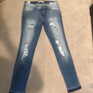 Vici Kancan lifhtwash jeans NWOT